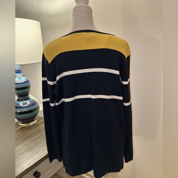 Kate Landry Sweater Set - Size M - Picture 7 of 16